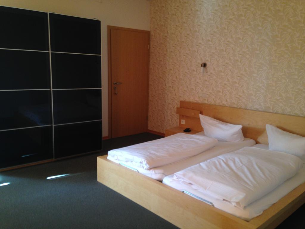 Hotel Oldenburger Hof Birkenfeld  Exteriör bild