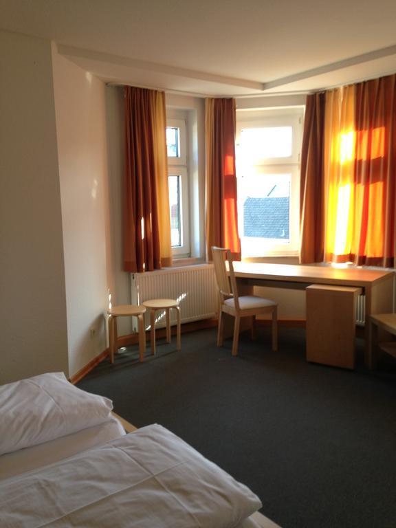 Hotel Oldenburger Hof Birkenfeld  Rum bild