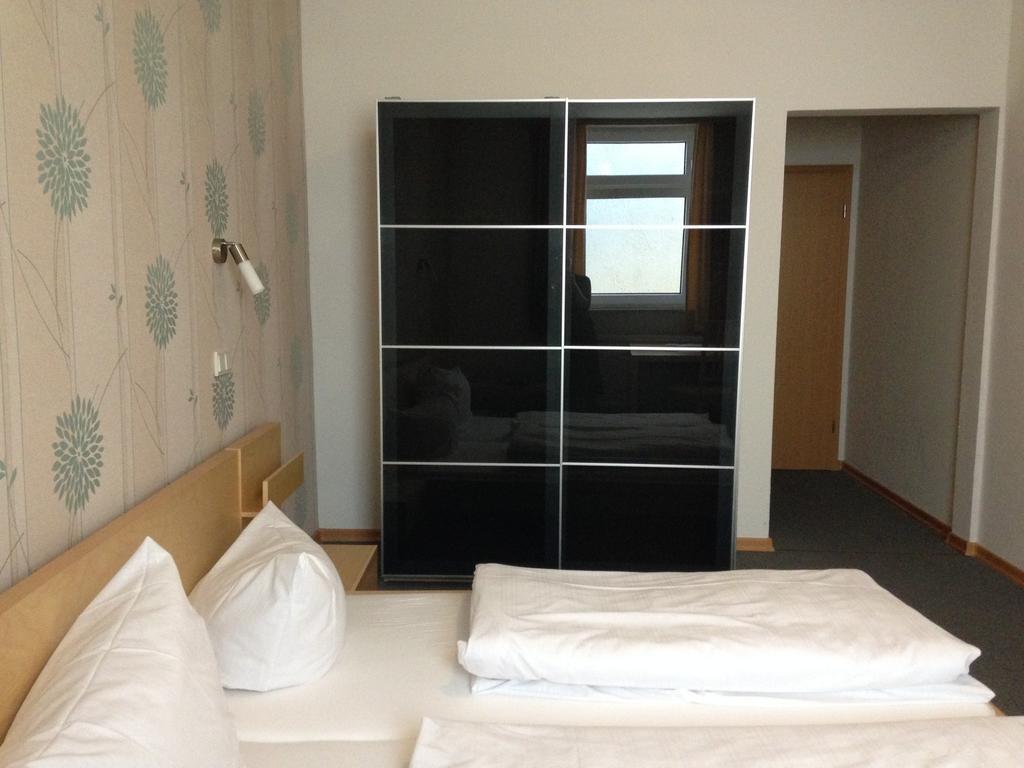 Hotel Oldenburger Hof Birkenfeld  Exteriör bild